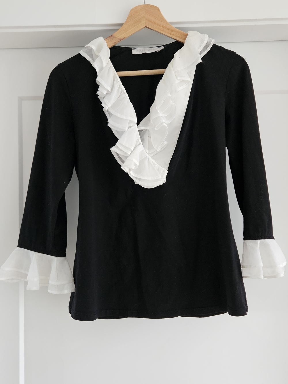 Anne Fontaine Black Top with White Ruffle V-Neck and Ruffled Cuffs Size EU 40
